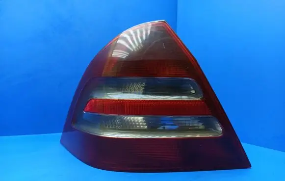 Mercedes-Benz C W203 Rear/tail lights 084401917