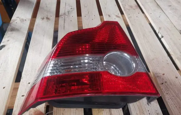 Volvo S40 Rear/tail lights