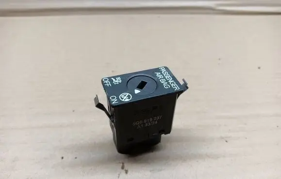 Skoda Scala Passenger airbag on/off switch 5Q0919237 A13324