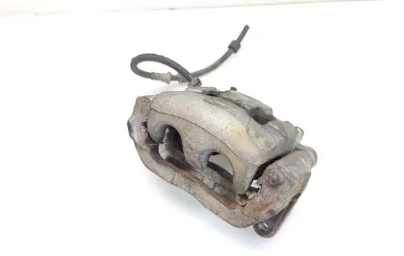 Mitsubishi Outlander Front brake caliper
