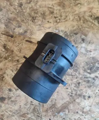 Audi A6 C7 Mass air flow meter F00C268010