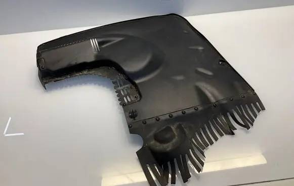 Mercedes-Benz E W211 Wiper trim A2118300413 SP556720 2118300413