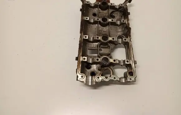 Audi A4 S4 B8 8K Rocker cam cover 06H103475J AIS19C03 A0S69C03
