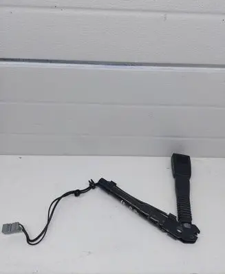 BMW 1 E81 E87 Front seatbelt buckle 33040941