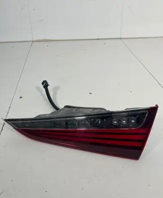 Lexus ES 300h (7th Gen) Tailgate rear/tail lights