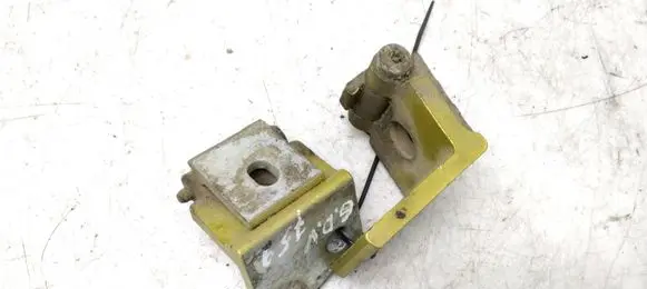 Rear door hinge set