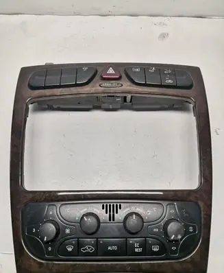 Mercedes-Benz C W203 Climate control unit A2036804639 2038300285