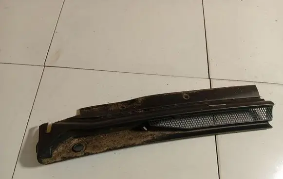 Citroen C4 Grand Picasso Wiper trim 9680532177