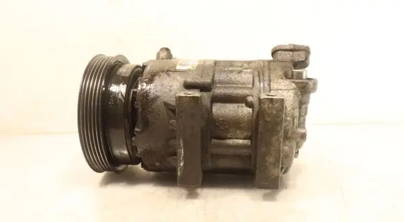 Hyundai i30 Air conditioning (A/C) compressor (pump) 