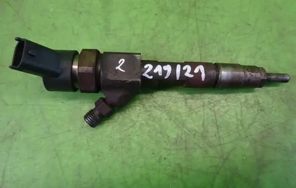 Volvo S40, V40 Fuel injector 044511021