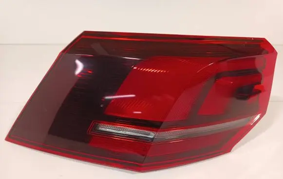 Volkswagen Golf VIII Rear/tail lights 5H0945095E 5H0945095
