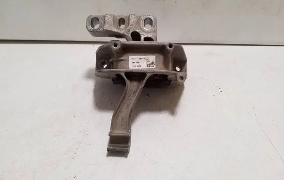 Volkswagen T-Roc Engine mount bracket 5WA199262D