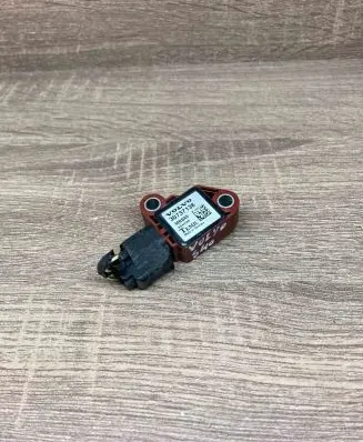 Volvo V50 Airbag deployment crash/impact sensor 30737138
