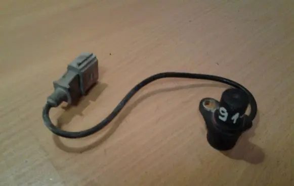 Volkswagen Phaeton Crankshaft position sensor 0261210146