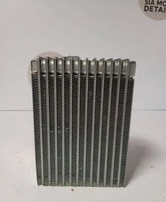 Mercedes-Benz Vito Viano W639 Air conditioning (A/C) radiator (interior) 6163687 A0018305858 V7141001