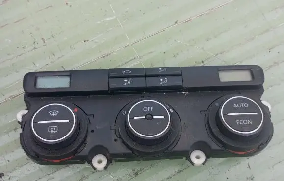 Volkswagen Touran I Climate control unit 74641420