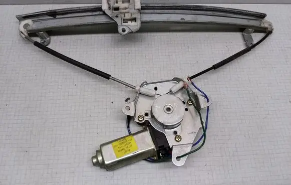 Nissan Almera Front door window regulator with motor 807310M007