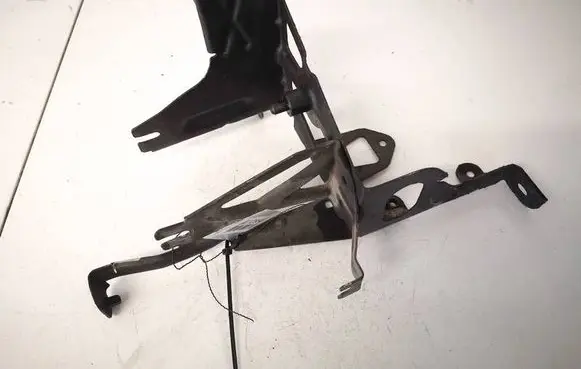 Volkswagen PASSAT B5 Other exterior part 8E0614119