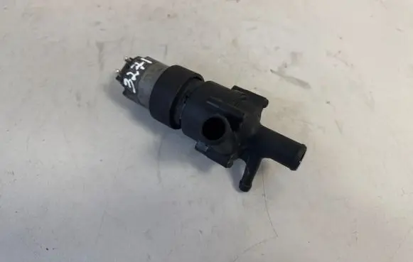 Mercedes-Benz C W203 Electric auxiliary coolant/water pump 2038350164