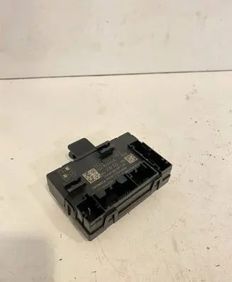 Skoda Superb B8 (3V) Other control units/modules 5Q4959592E 5Q4959592B