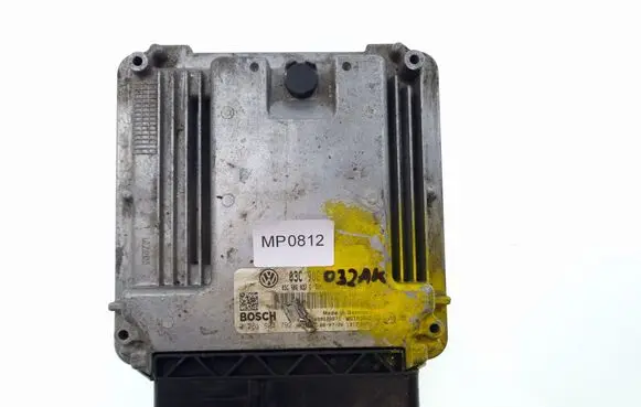 Volkswagen Golf V Engine control unit/module 03C906032C 03C906032AK 0261S04792