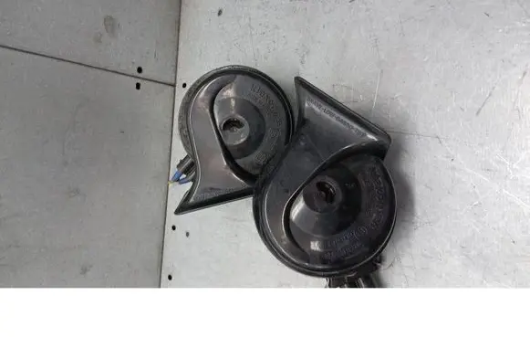 Audi A4 S4 B5 8D Horn signal