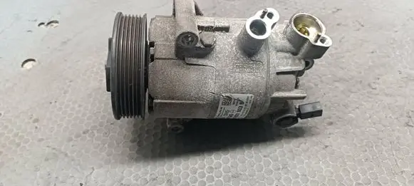 Volkswagen Polo V 6R Air conditioning (A/C) compressor (pump) 5Q0820803D 07114094845B