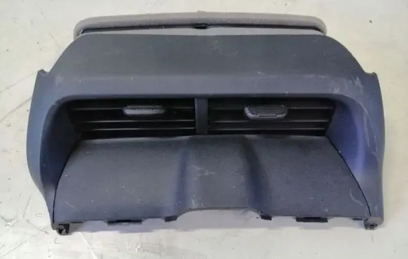 Toyota Yaris Cross Dash center air vent grill XM15A