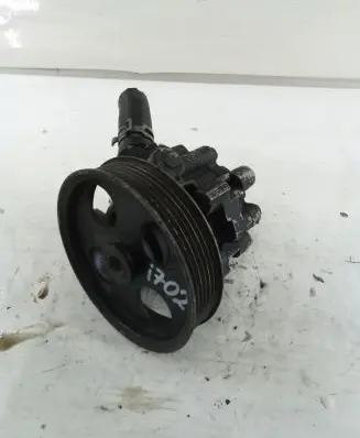 Opel Insignia A Power steering pump 55563329
