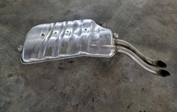 Muffler/silencer
