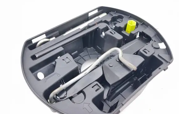 Peugeot 508 II Tool set 9817224380