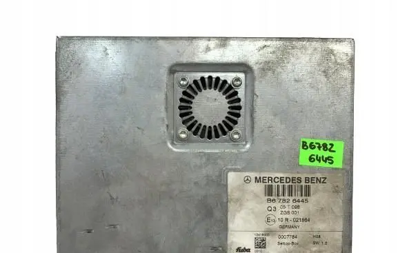 Mercedes-Benz E W211 Video control module B67826445