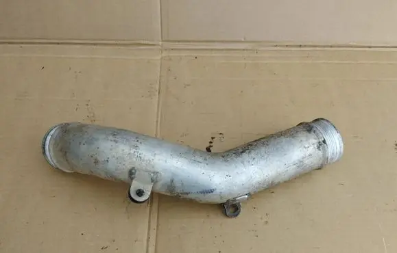 Volvo XC90 Intercooler hose/pipe