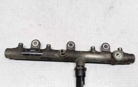 Citroen Xsara Picasso Fuel main line pipe 0445214019