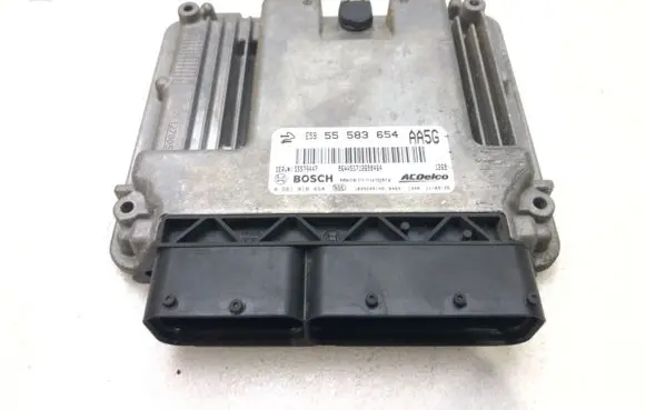 Opel Astra J Engine control unit/module ECU