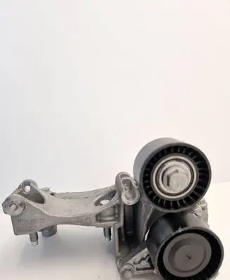 Renault Scenic III - Grand scenic III Generator/alternator bracket 117102017R