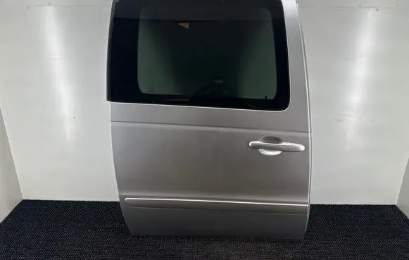 Mercedes-Benz Vaneo W414 Rear door 