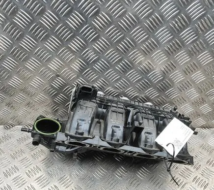 Volkswagen PASSAT B8 Intake manifold 04E145749B 03G906051E