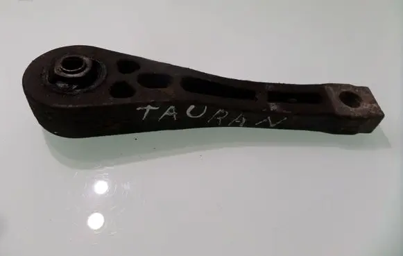 Volkswagen Touran I Engine mounting bracket 1K0199855