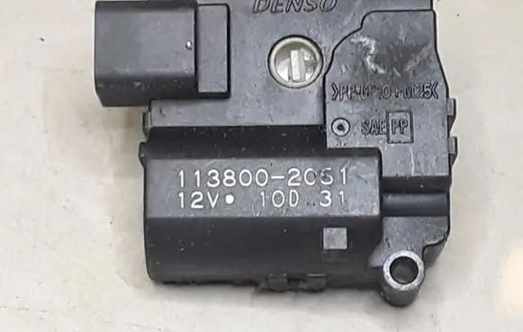 Toyota Corolla Verso E121 Air flap motor/actuator 1138002051