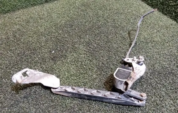 Headlight/headlamp level sensor