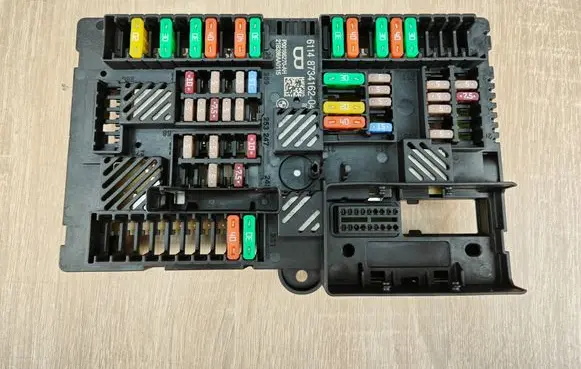 BMW 4 G22 G23 G24 G26 Fuse module 8734162