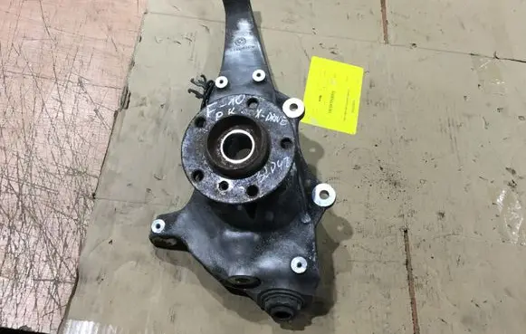 BMW 5 F10 F11 Front wheel hub spindle knuckle 6775769