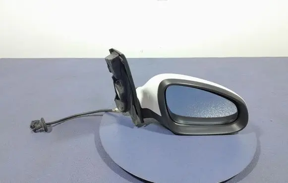 Opel Astra J Front door electric wing mirror 13302750