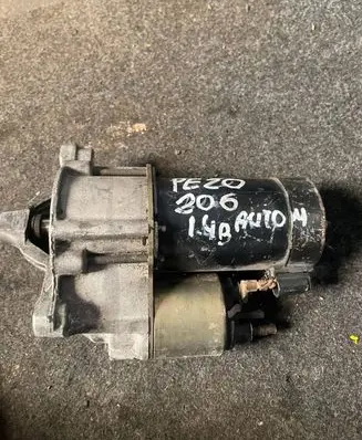 Peugeot 206 Starter motor D6RA572 05J00295J0
