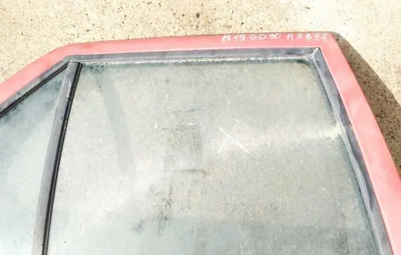 Renault 19 Rear door window glass