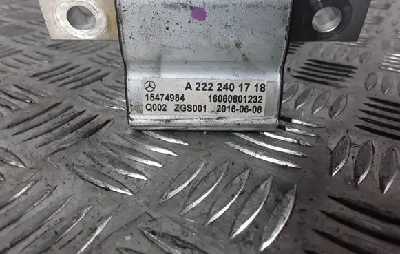 Mercedes-Benz S W222 Gearbox mount A2222401718