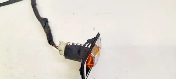 Opel Zafira B Front fender indicator light