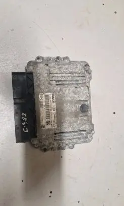 Opel Zafira B Engine control unit/module 55198922 0281012549
