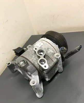 Mazda 3 II Air conditioning (A/C) compressor (pump)